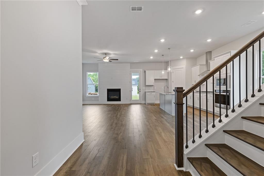 29 Ruby Robin Road