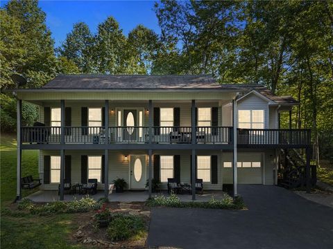 A home in Hiawassee