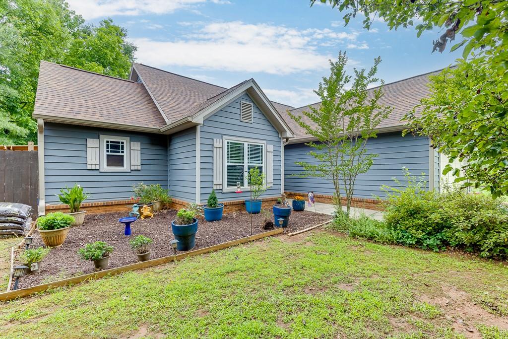 370 Fairfield Drive, Jefferson, Georgia image 1