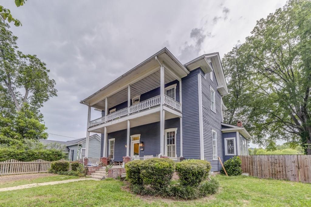 1006 Avenue A