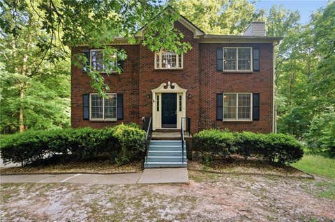 Homes For Sale - 105 Woodsong Court<br/> Fayetteville, GA 30214