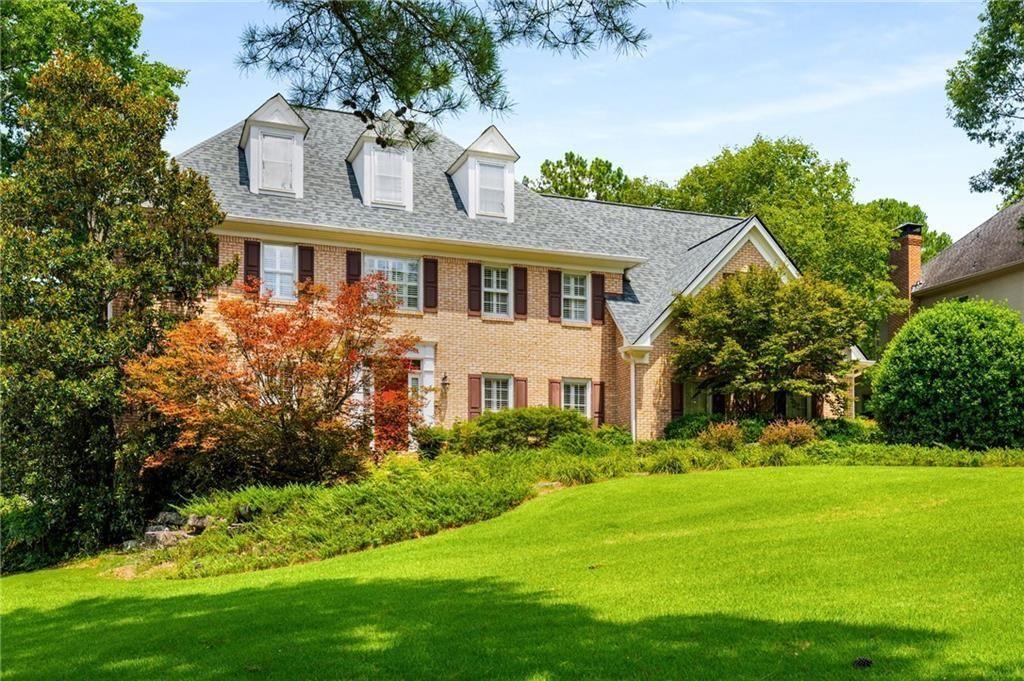 7565 Wolf Brook Drive