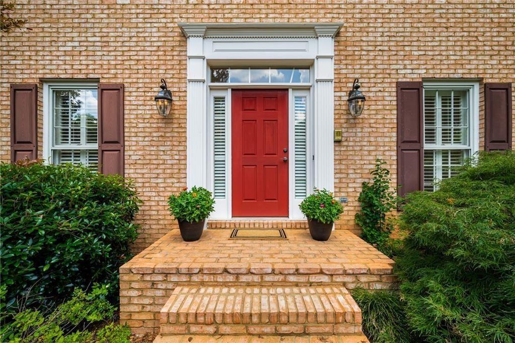 7565 Wolf Brook Drive