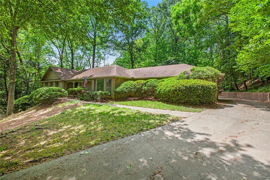12080 Mountain Laurel Drive