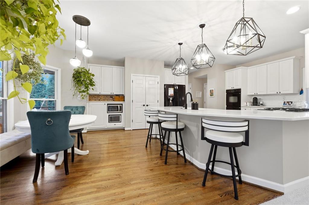 405 Glen Grove Court