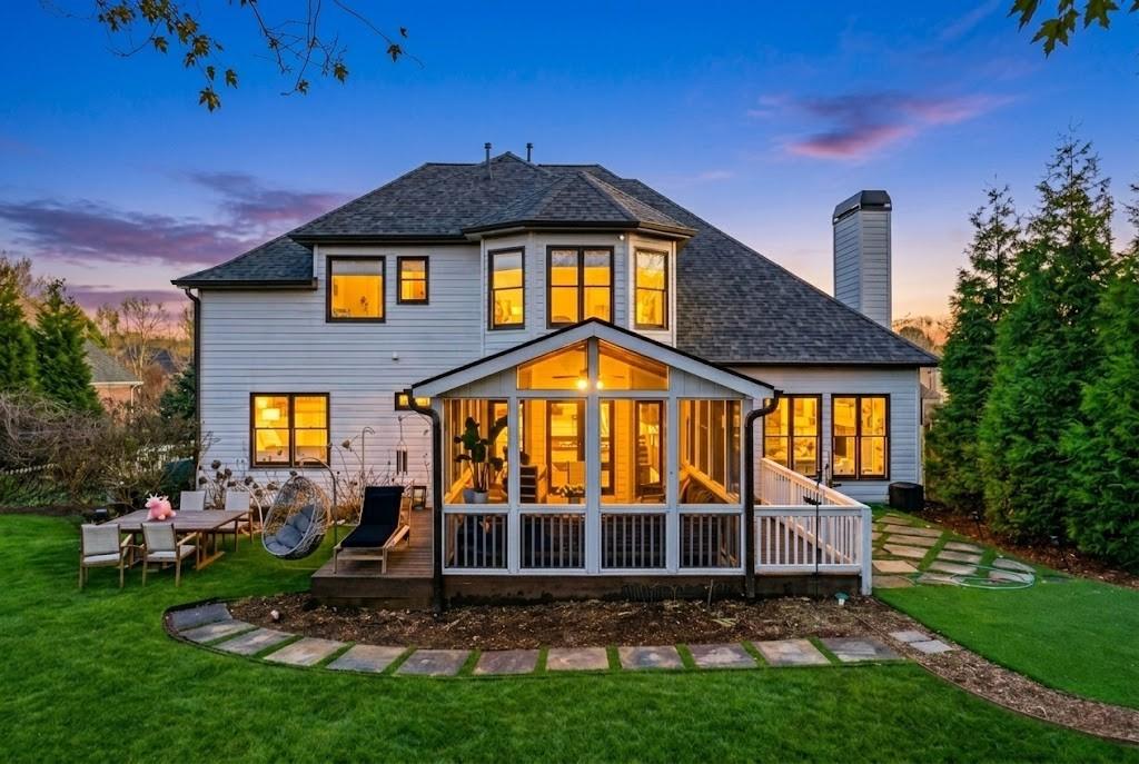 405 Glen Grove Court