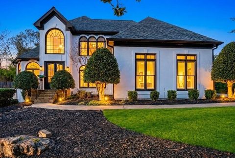 405 Glen Grove Court Roswell GA 30075