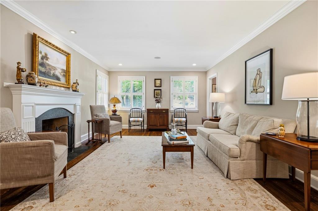 841 W Ponce de Leon Avenue