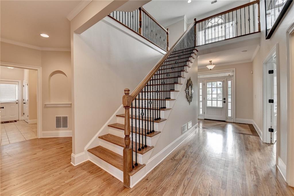 1054 Morgan Garner Drive, Lilburn, Georgia image 8