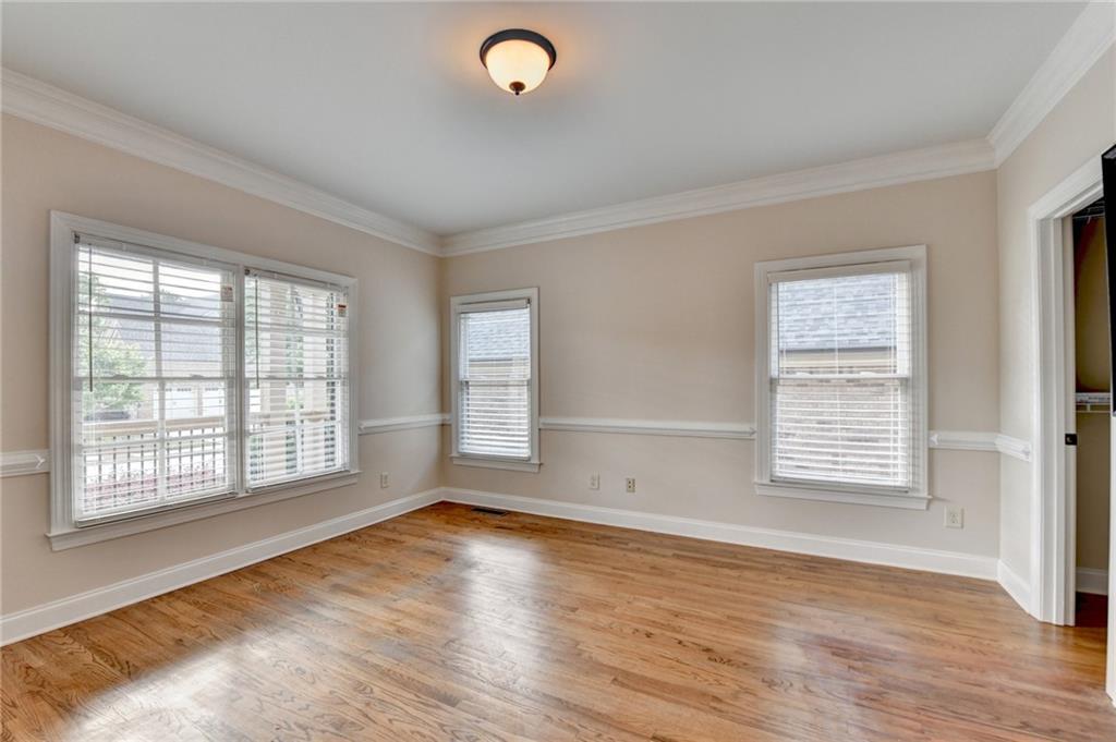 1054 Morgan Garner Drive, Lilburn, Georgia image 32