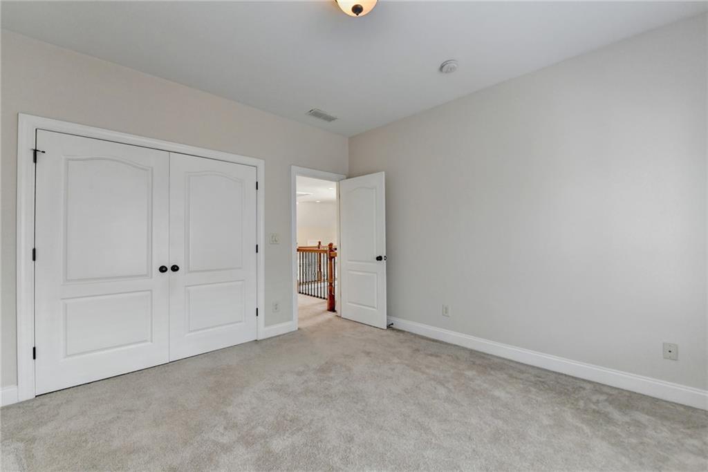 1054 Morgan Garner Drive, Lilburn, Georgia image 47