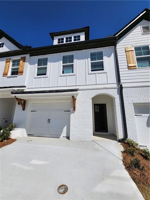 Townhouse For Sale - 4237 Spring Valley Circle<br/> Dekalb County, Tucker, GA 30084