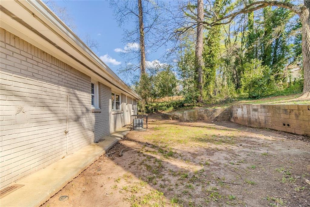 3475 Glensford Drive, Decatur, Georgia image 22