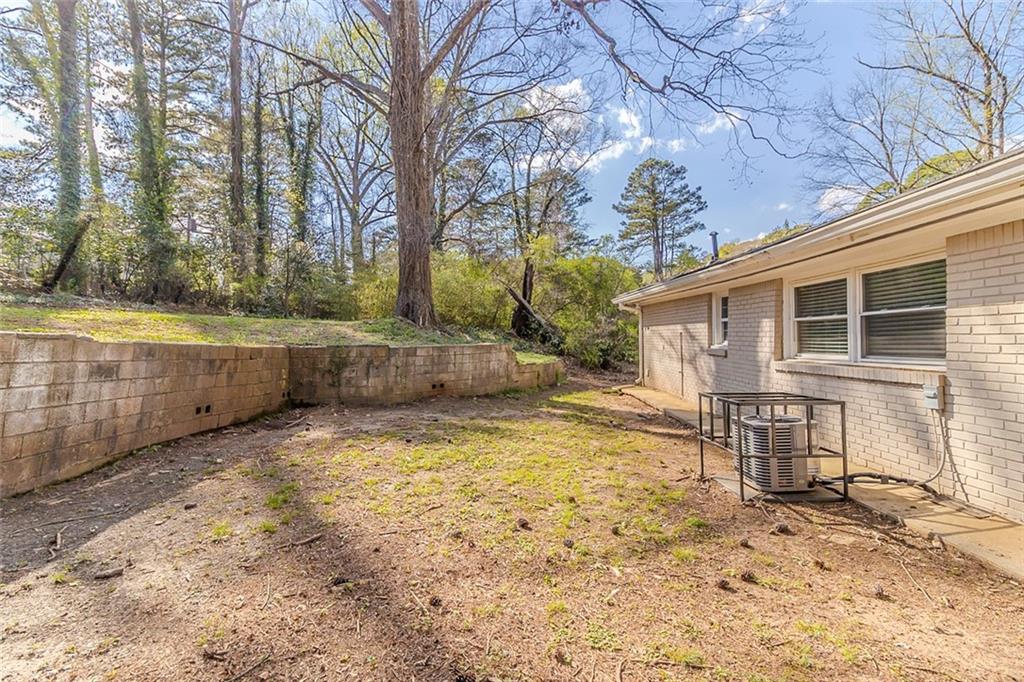 3475 Glensford Drive, Decatur, Georgia image 25
