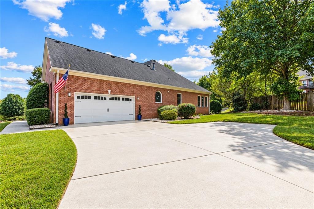 1130 Lewis Ridge Circle