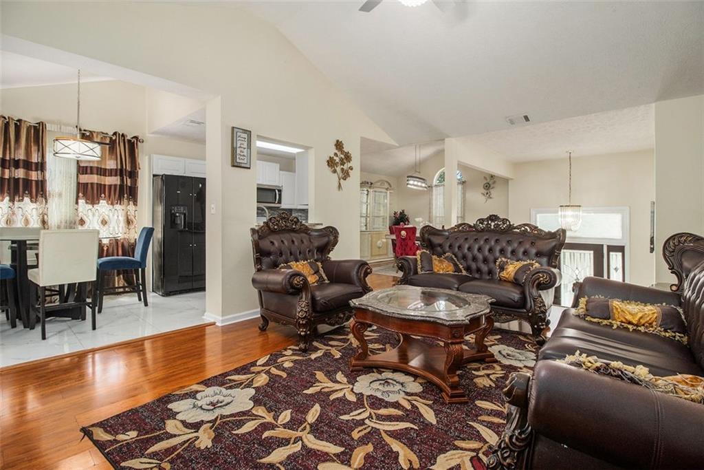3193 MEDINA Drive