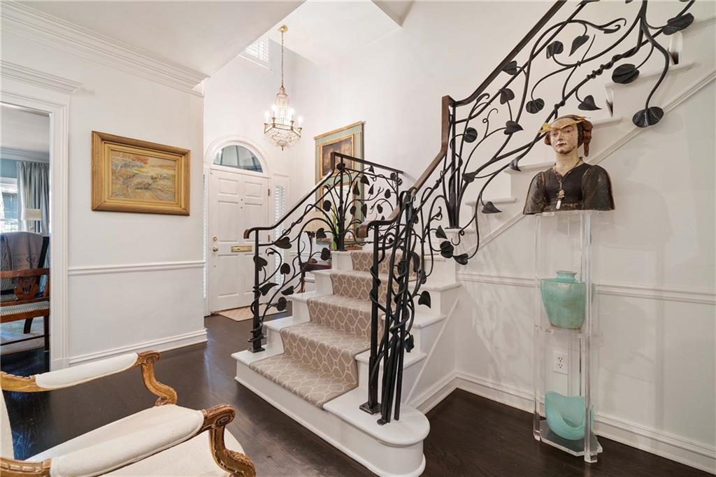 2525 Peachtree Road NE 25
