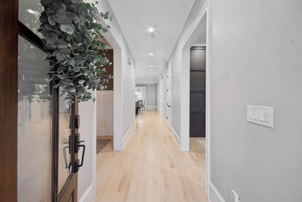 2561 Thompson Road NE