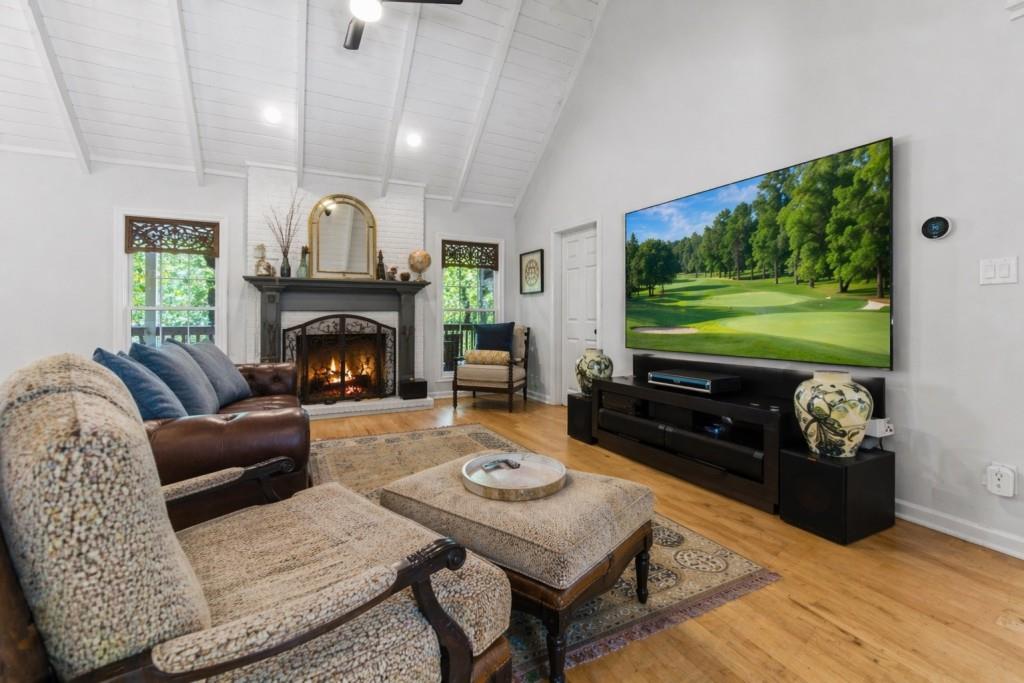 6422 Old Shadburn Ferry Road