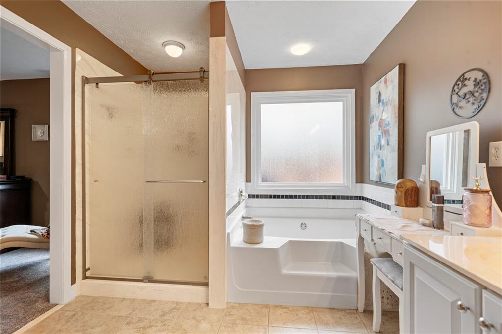5587 Newberry Point Drive, Flowery Branch, Georgia image 32