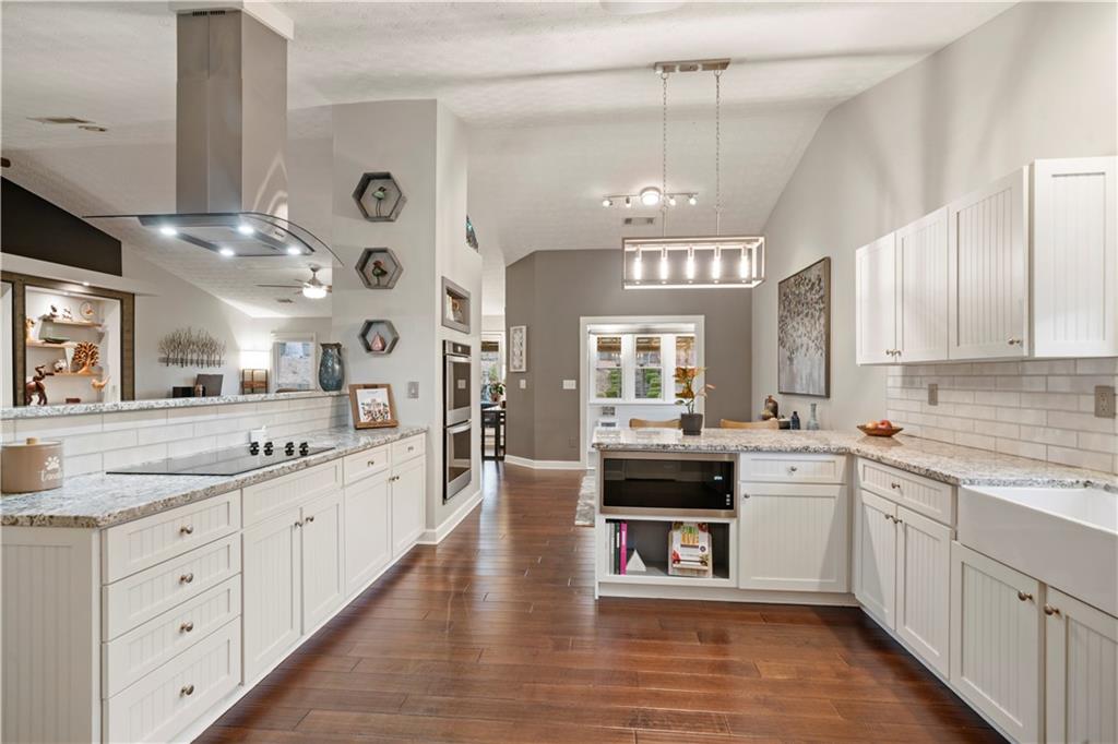 5587 Newberry Point Drive, Flowery Branch, Georgia image 19