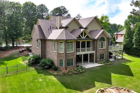 A home in Dacula