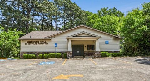 1184 Davis Place Atlanta GA 30318
