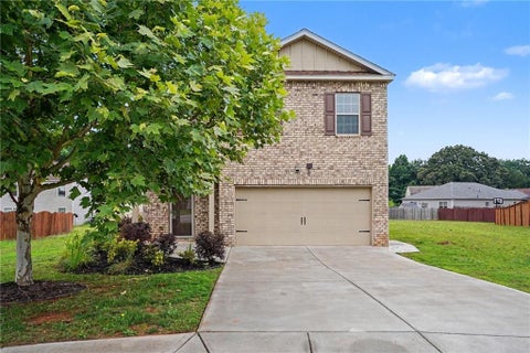 Homes For Sale - 1965 Osprey Drive<br/> Hampton, GA 30228