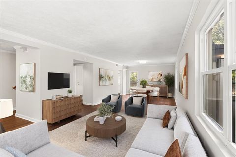 Condo For Sale - 323 Lakemoore Drive #F<br/> Atlanta, GA 30342