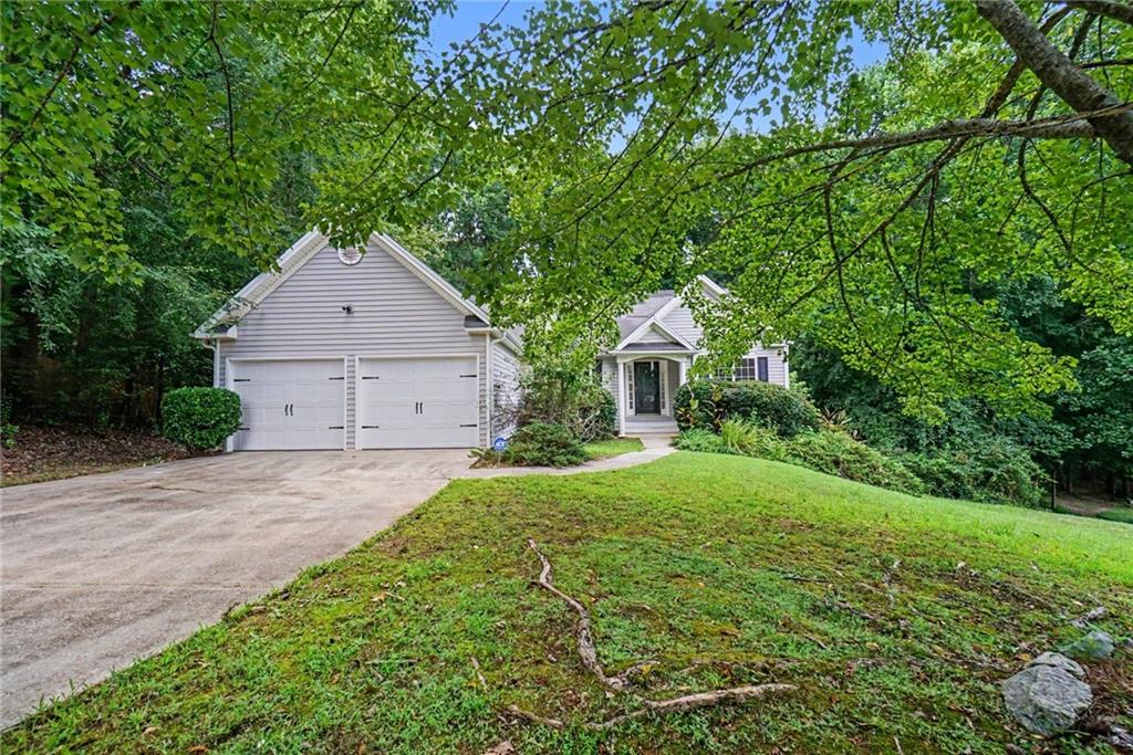 245 London Lane
