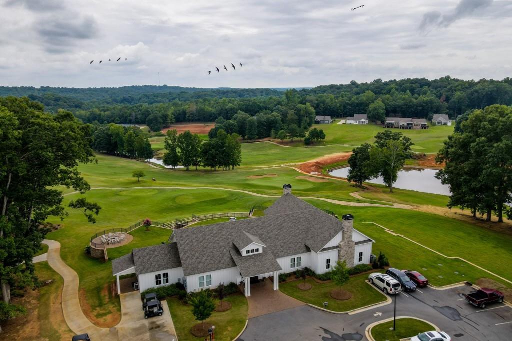160 Greenview Court