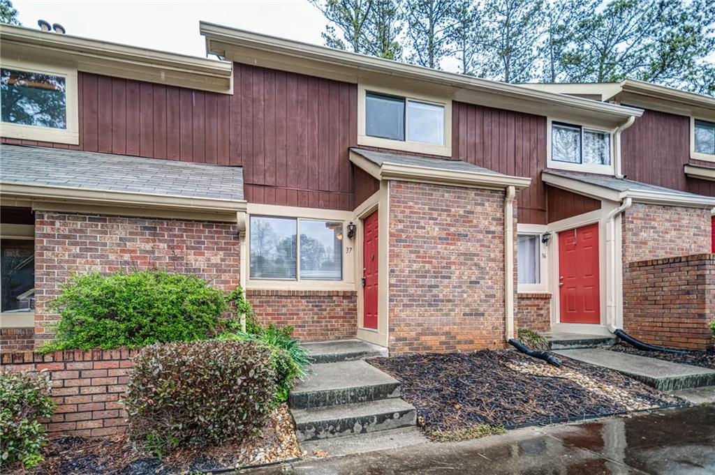 COUNTRY PLACE - Residential Lease