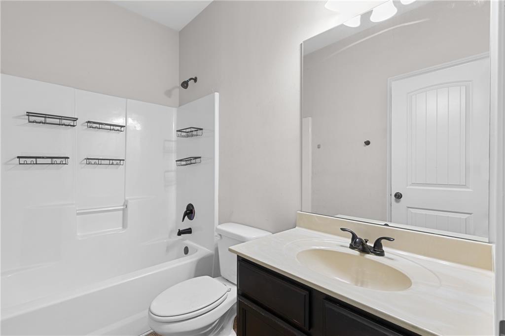 3313 ALHAMBRA Circle