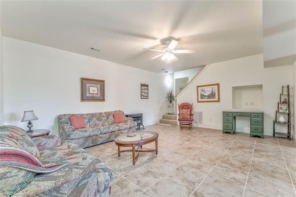 listing image 79