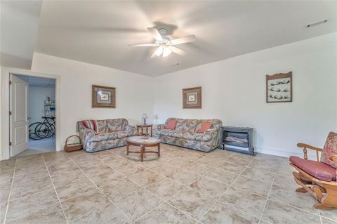 listing image 78
