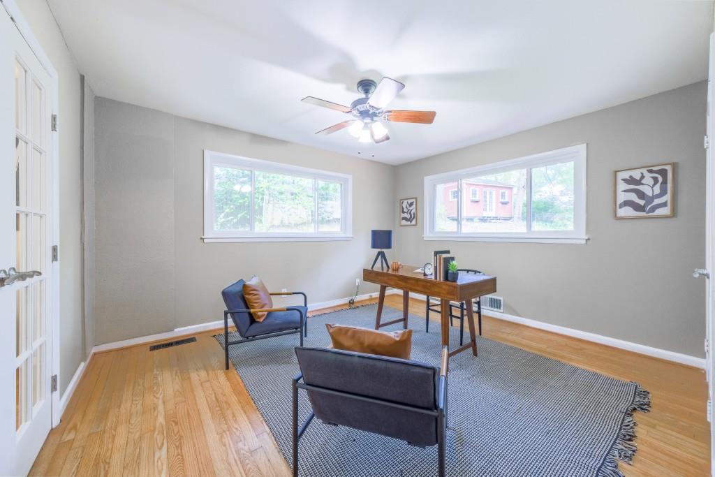 2279 Parkview Circle, College Park, Georgia image 22