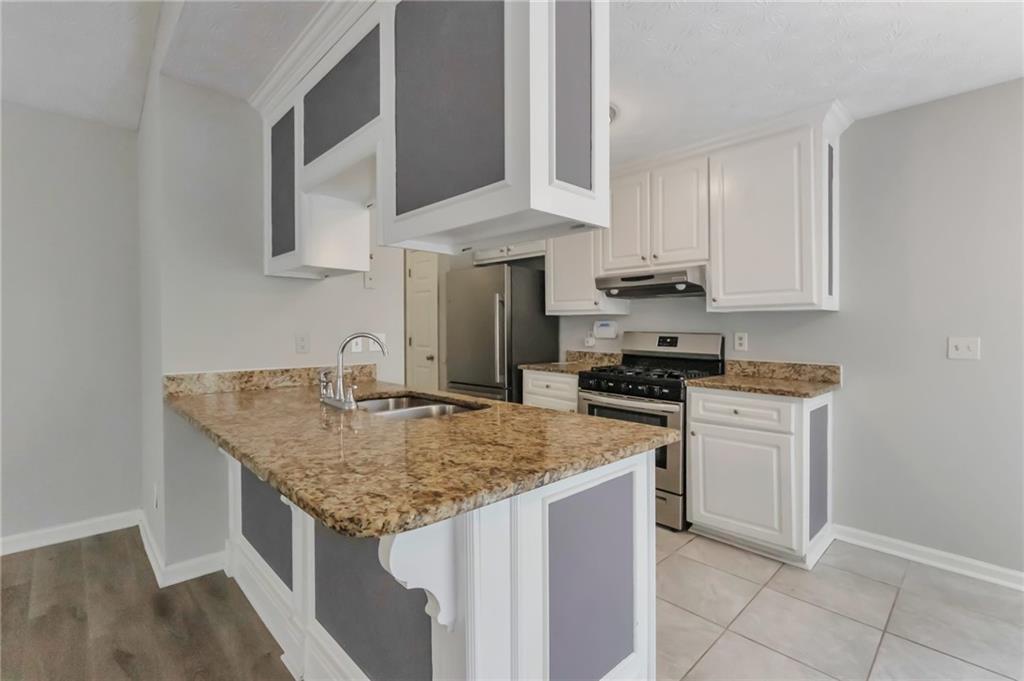 2220 Golden Valley Drive