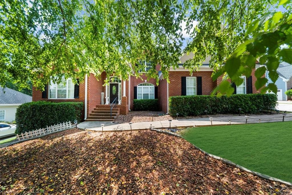 3737 Falls Trail