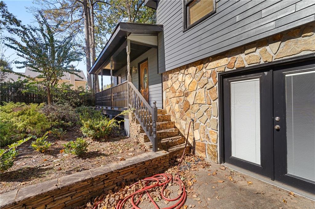 2845 Sardis Drive