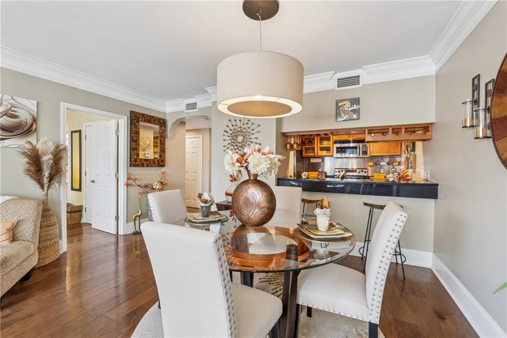 3481 Lakeside Drive NE 1103