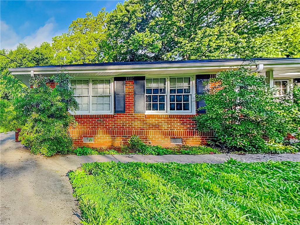 Beautifully renovated 2 bed 1 bath unit with its own driveway! Upon entering you will be greeted by the stunning flooring and well-maintained walls. The kitchen boasts matching appliances and ample counter/cabinet space. Entertain guests in the spacious living room. 2 nicely sized bedrooms and a tiled full bathroom with a tub/shower combo. Close proximity to downtown Austell with shops and restaurants. Do not miss out!
This property is eligible for deposit alternative coverage in lieu of a security deposit. Eligibility requirements apply. For details and enrollment, please contact our leasing team and enjoy a deposit-free renting experience!
Specialized Property Management residents are enrolled in the Resident Benefits Package (RBP) for $42.00/month which includes tenant legal liability insurance, HVAC air filter delivery (for applicable properties), credit reporting, renter rewards program, and much more!
This property is on a shared utility meter and participates in a utility management program. A monthly fee of $11.99 applies, plus a one-time $40 setup fee.
Water/sewer $65 & $20 for Trash monthly