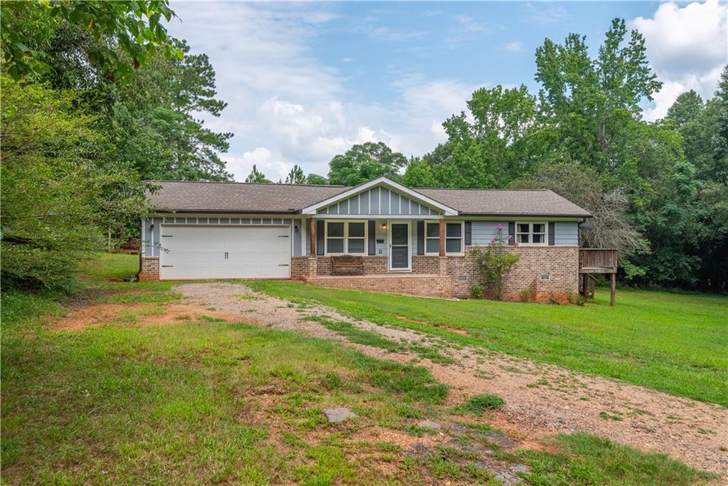 2389 Pond Lane