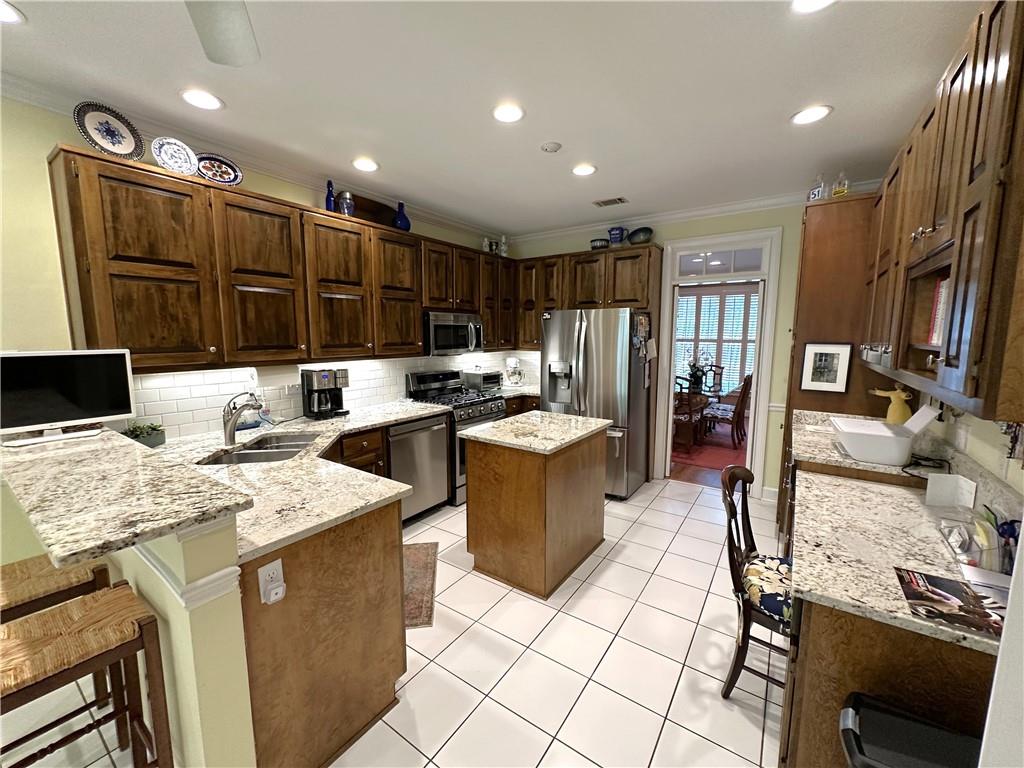 7155 Roswell Road 57