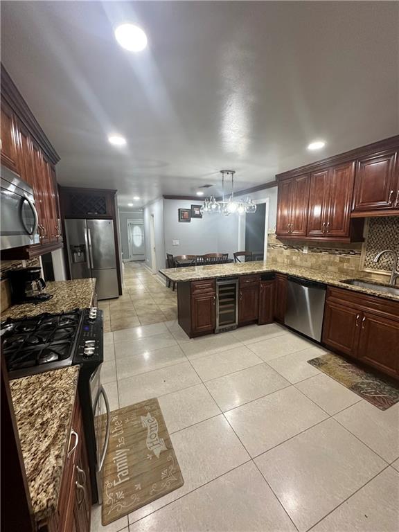 1118 OLD GREYSTONE Drive