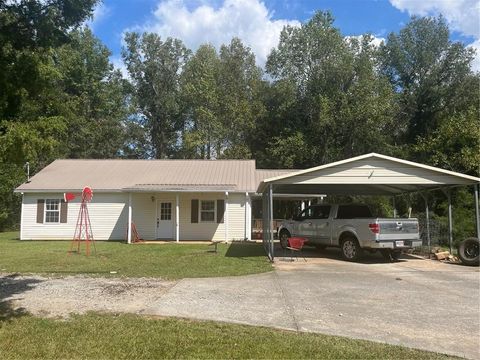 A home in Tallapoosa