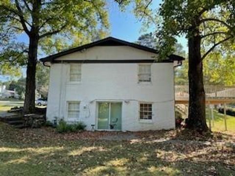 A home in Lilburn