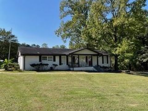 A home in Lilburn