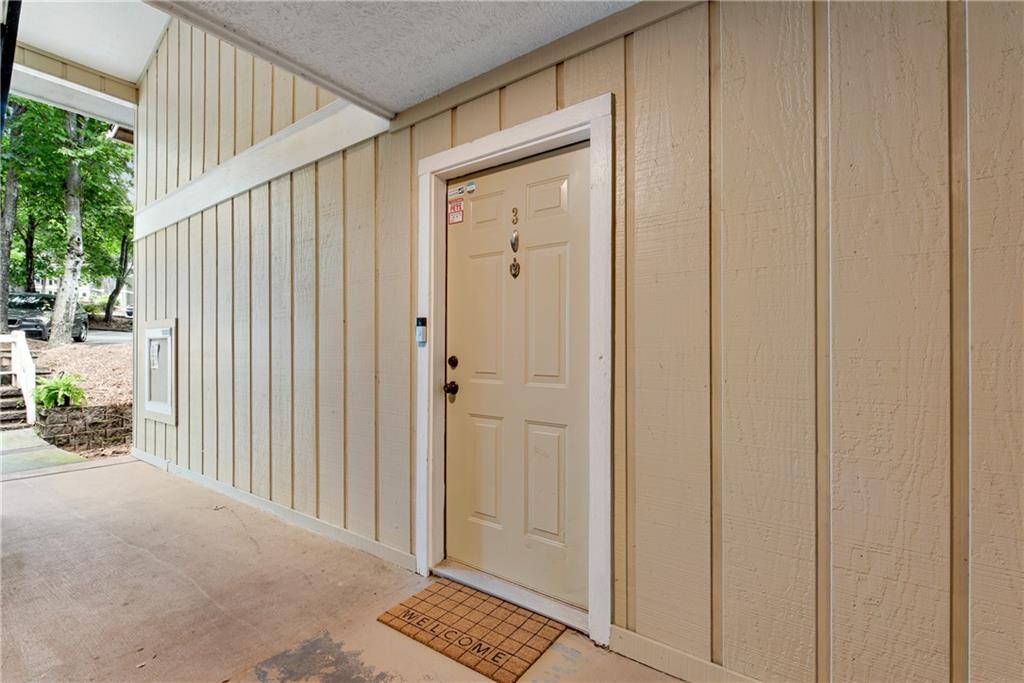 5145 Roswell Road 3