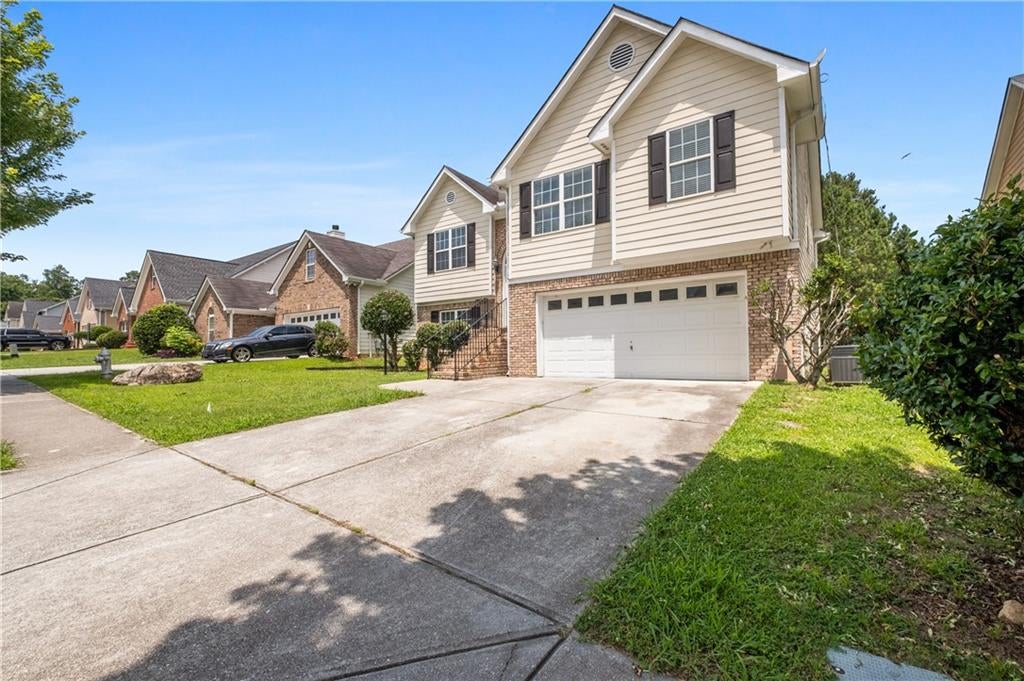 2323 Crimson Creek Lane