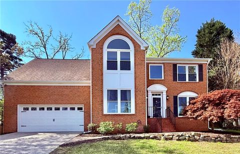 Homes For Sale - 2198 Whitehall Drive<br/> Marietta, GA 30066